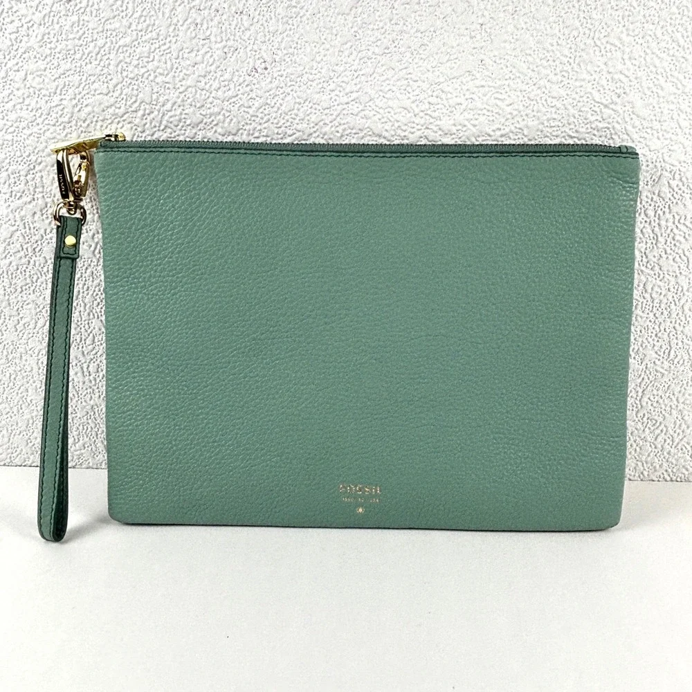 New Fossil Wristlet Clutch Womens Large Sage Green Leather Pouch Zipper Bag